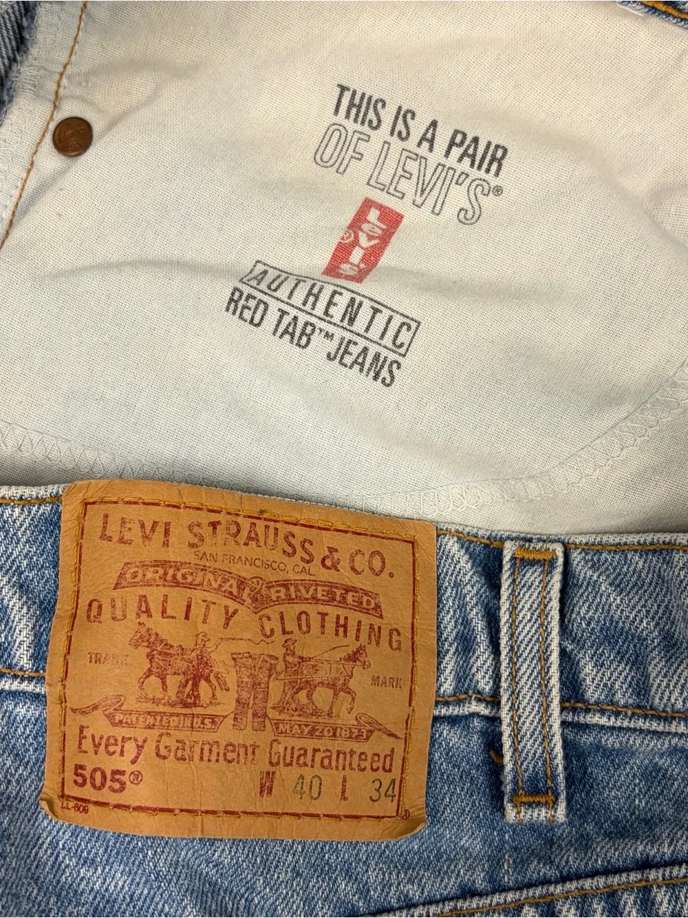 Vintage Levis 505 Mens Regular Fit Straight Leg Jeans Size 40x34 Denim 90s Blue